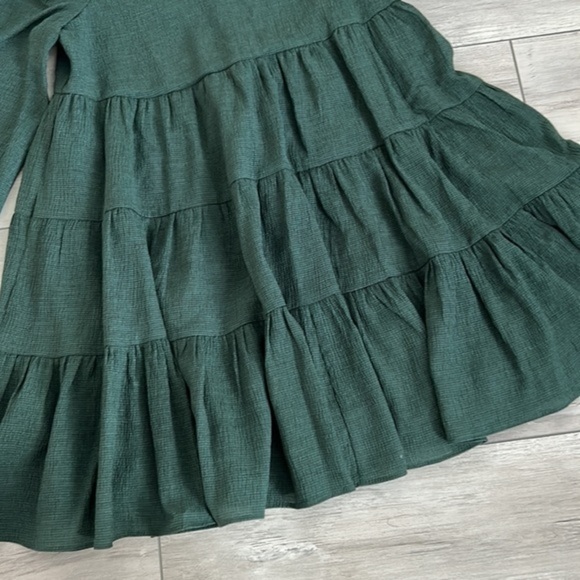Lulu’s size small green holiday dress mini - Picture 6 of 12